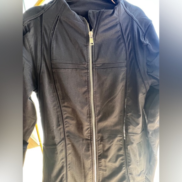 Black athletic jacket with silver slipper - Picture 3 of 3